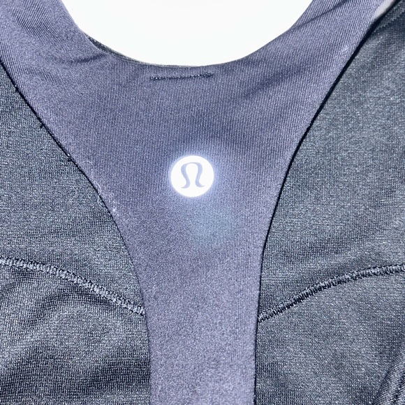 Lululemon tanktop - Picture 2 of 4